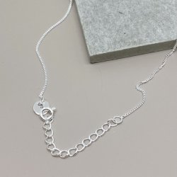 Halskde plain kors slv