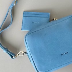 Uma Kortholder skind