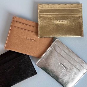 Uma Kortholder skind