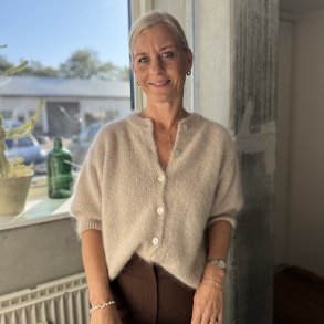 Kortrmet uld cardigan - str 36-42 Mohair & uld miks