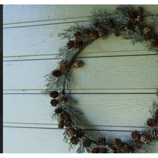 Krans  med kogler og sne dia: 40 cm