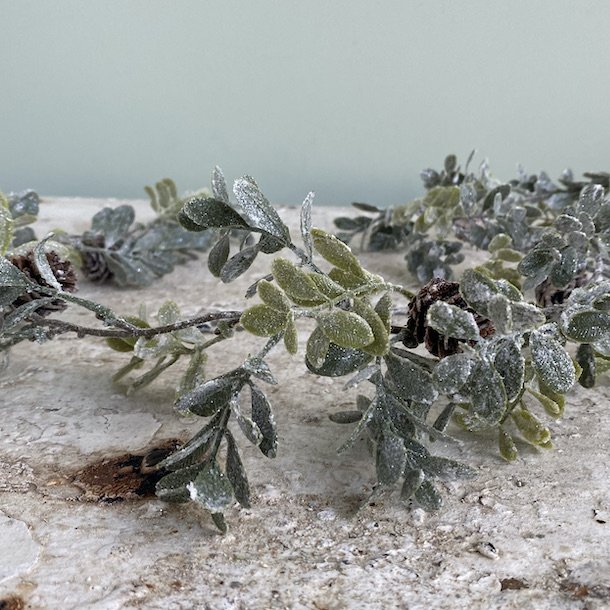 TRYLLE RANKE cederguirlande