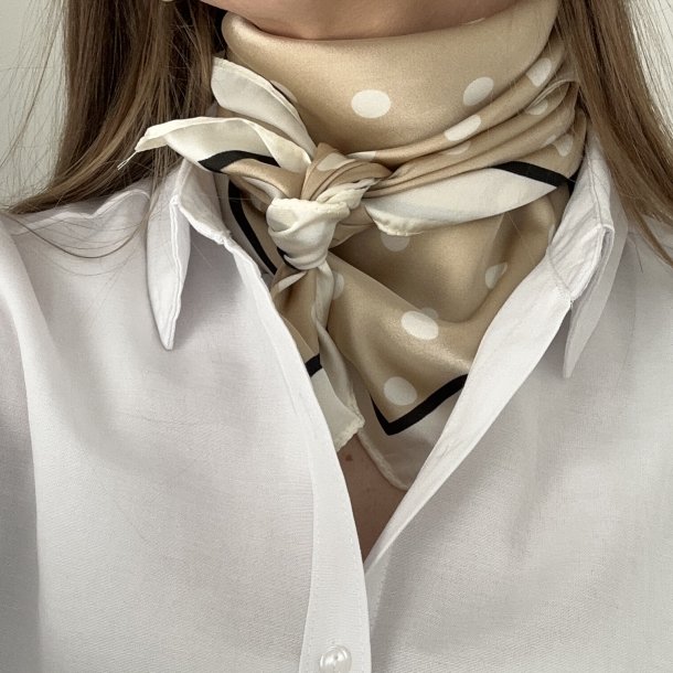 T�rkl�de kvadratisk dot