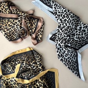 Kvadratisk trklde leo silke/viskose