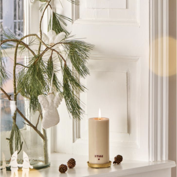 Bloklys rustik Hygge   stearin svanem�rket H: 15 �: 6,8 / 60 timer