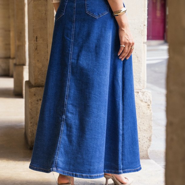 Lang denim nederdel button str 34-42