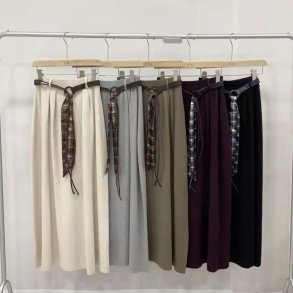 Nederdel Katie, med b�ltedetalje - one size