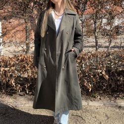 Trenchcoat Karla gr�n Str S-XL