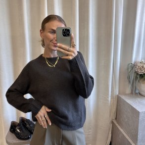 Lang�rmet uld sweater Anna str 34-40 uldmiks