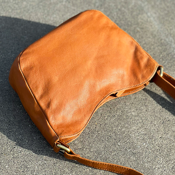 Lida lille Crossbody skind