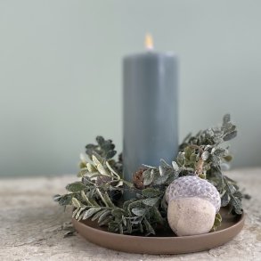 Agern til dekoration med ophng  Tr