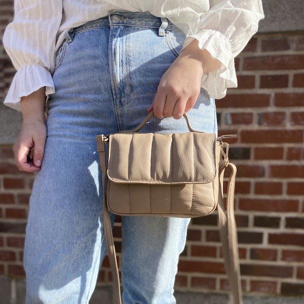 Lucca puffi crossbody skind