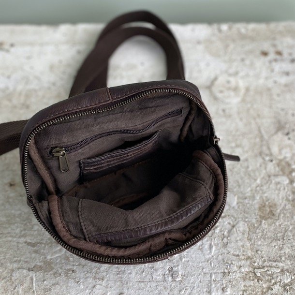 Optima crossbody bumbag washed skind