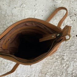 Vita Crossbody