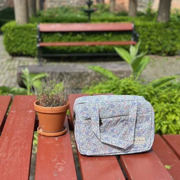 Kletaske summer flower