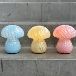 Lampe Mushy lille glas 16x13 cm