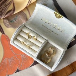 Lille smykkeskrin creme velour