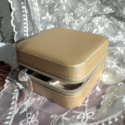 Smykkeskrin Liva Guld 