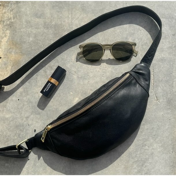 Cow bltetaske soft sort lammeskind