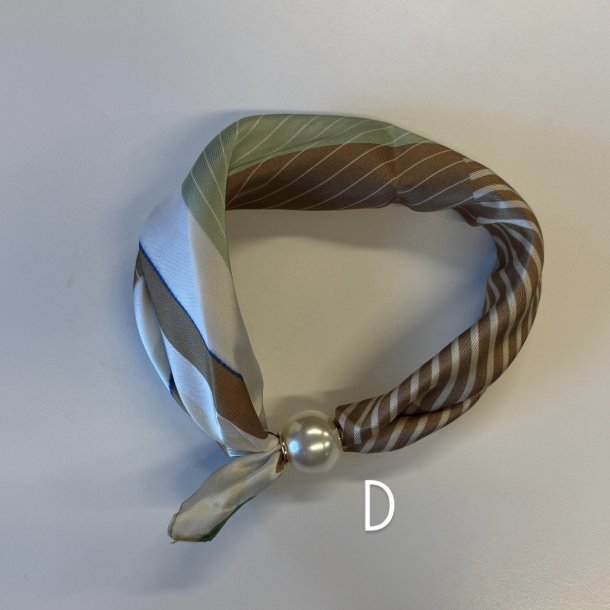 T�rkl�de Klara m�nstret med magnetisk perle 