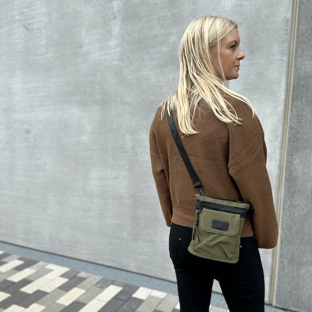 Lille crossbody nylon