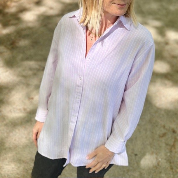 Loosefit skjorte lyserd str. S-XL