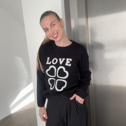 Bluse Love i tt strik str M-XL