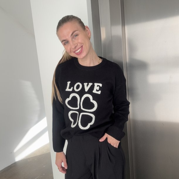 Bluse Love i tt strik str M-XL