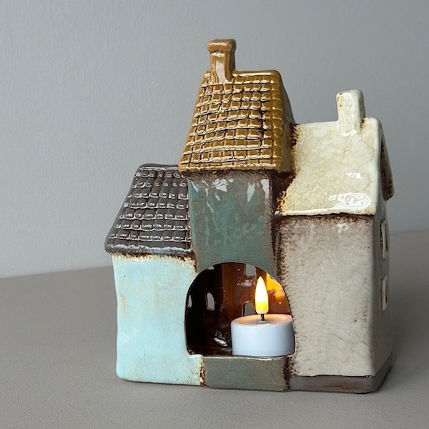 Hus til fyrfadslys  keramik
