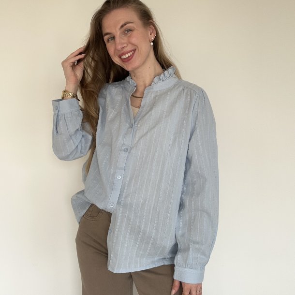 Skjorte med v-neck 
