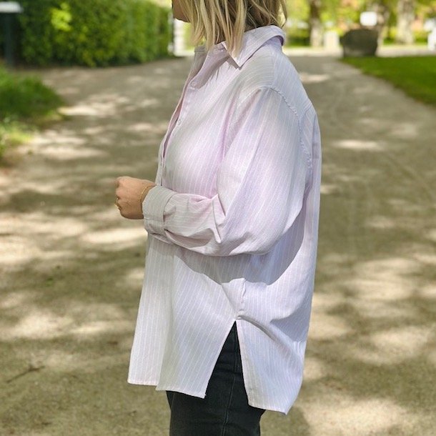 Loosefit skjorte lyserd str. S-XL