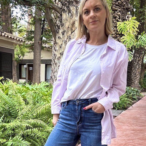 Loosefit skjorte lyserd str. S-XL