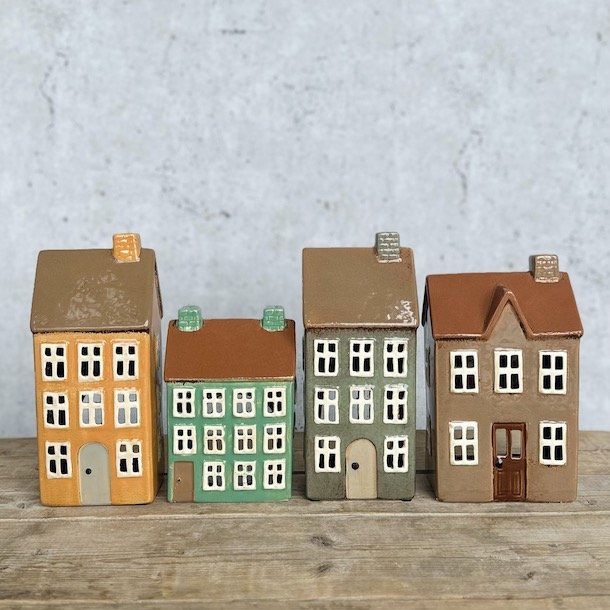 Hus til fyrfadslys grn kreramik