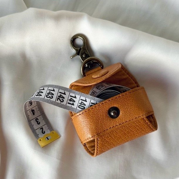 Cindi mlebnds etui