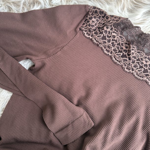 Anita bluse med blonde ko-tex microfiber S-XXL