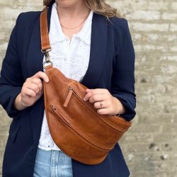 Mega bltetaske Cow skind raw Cognac