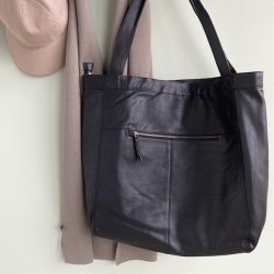 Mila Shopper skind