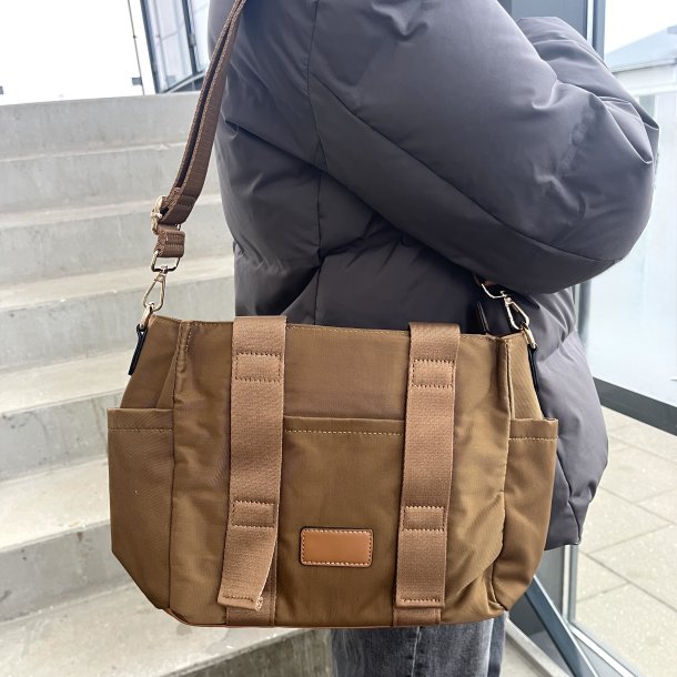 Crossbody mellem Nylon