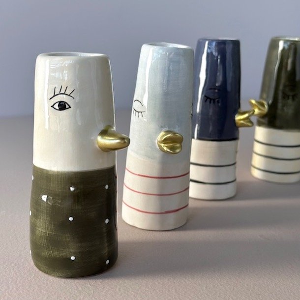 Vase ansigt med nb H 10cm keramik