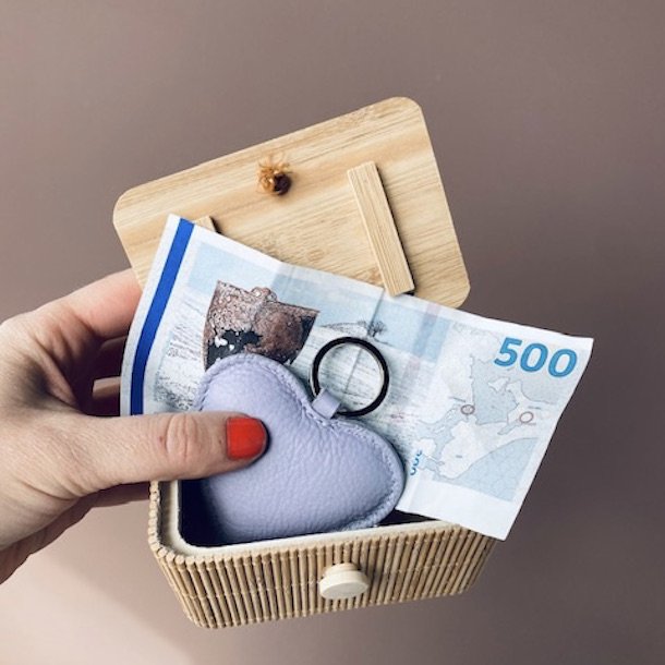 Naomi Keyhanger Heart