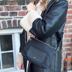 Nylon taske med front lomme 