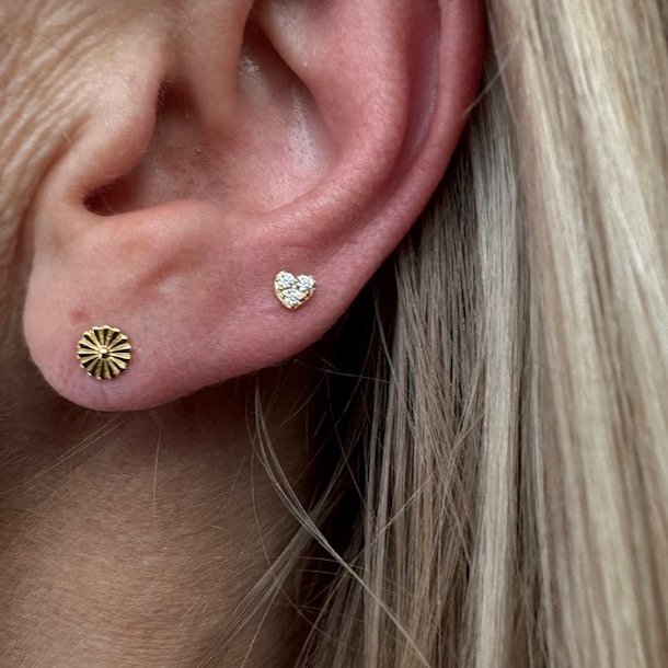 Sm restikker TINY HEART forgyldt slv