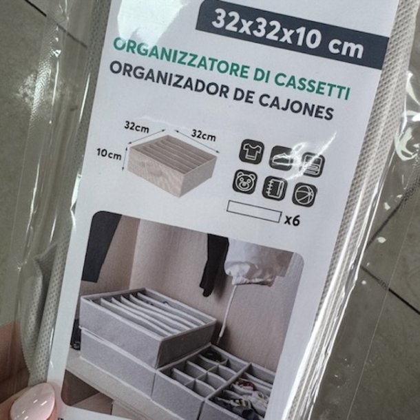 Opbevaring�sker med rum (2 varianter) 