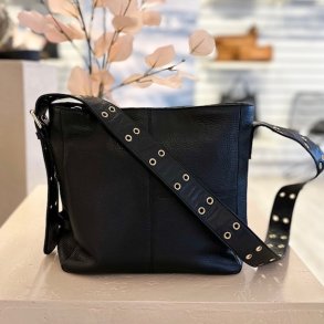 Payton Crossbody skind