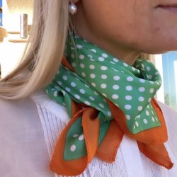 Kvadratisk Trklde orange satin