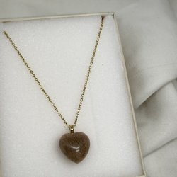 Halskde EIRA BIG ROSE HEART - Forgyldt