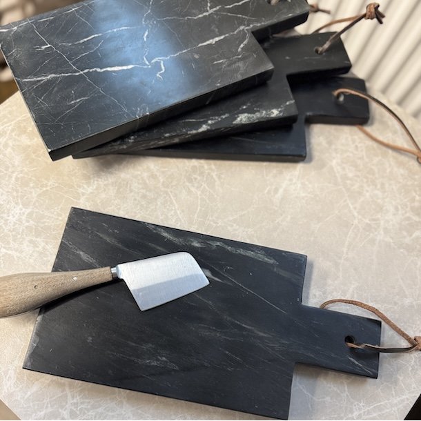 Skrebrt marmor  30 x 15 cm