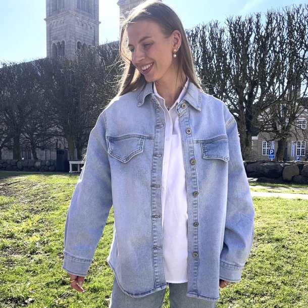 Oversize denim skjorte str. S-L 