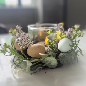 P�ske lys glas glas med 'rede'