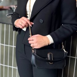 Crossbody med ovalt spnde